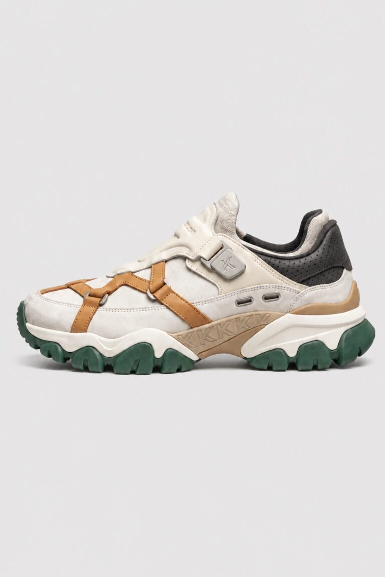 The chunky trail sneaker as a product shot on a plain background.