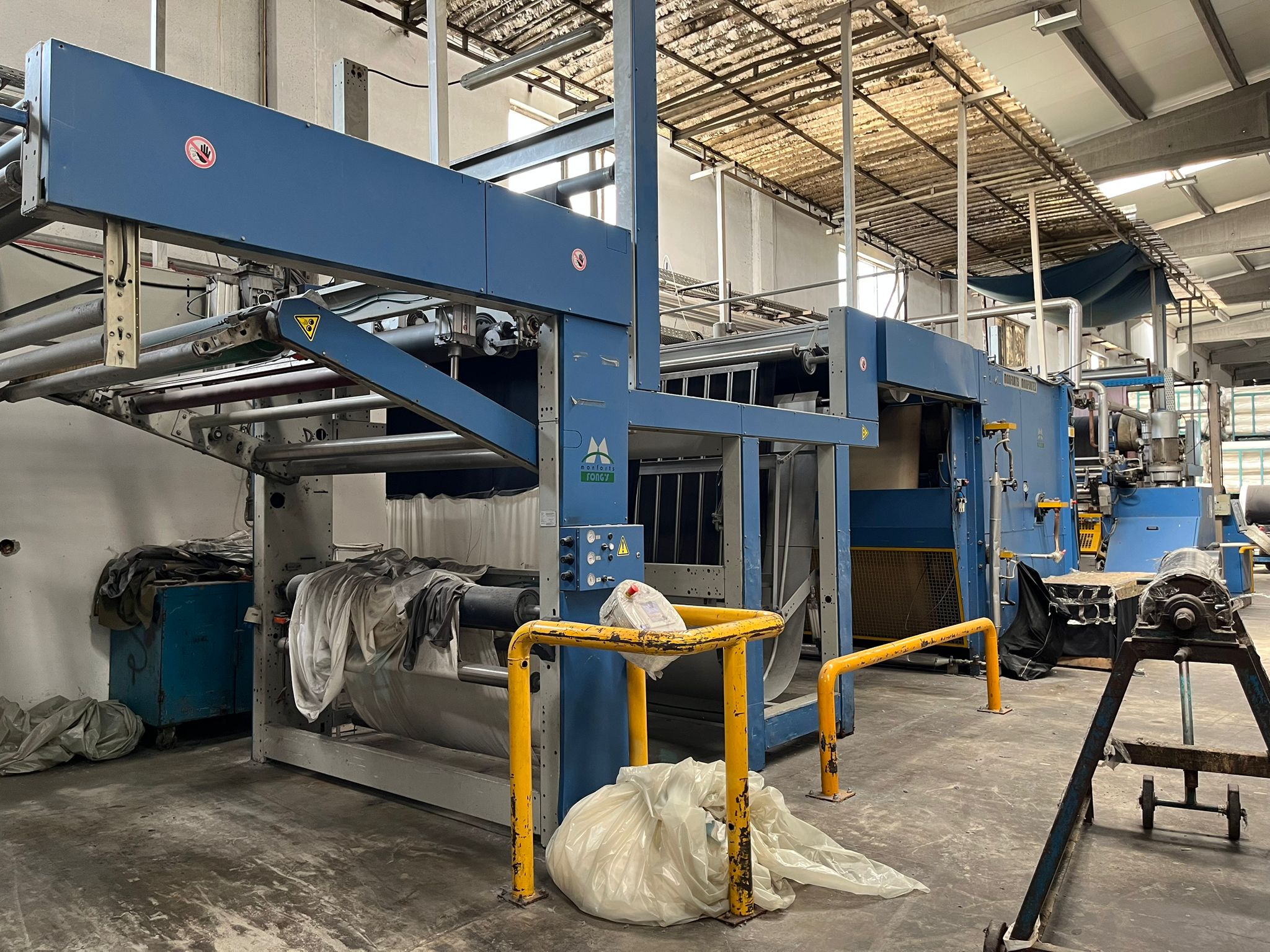 Industrial sanforizing machine used for denim finishing