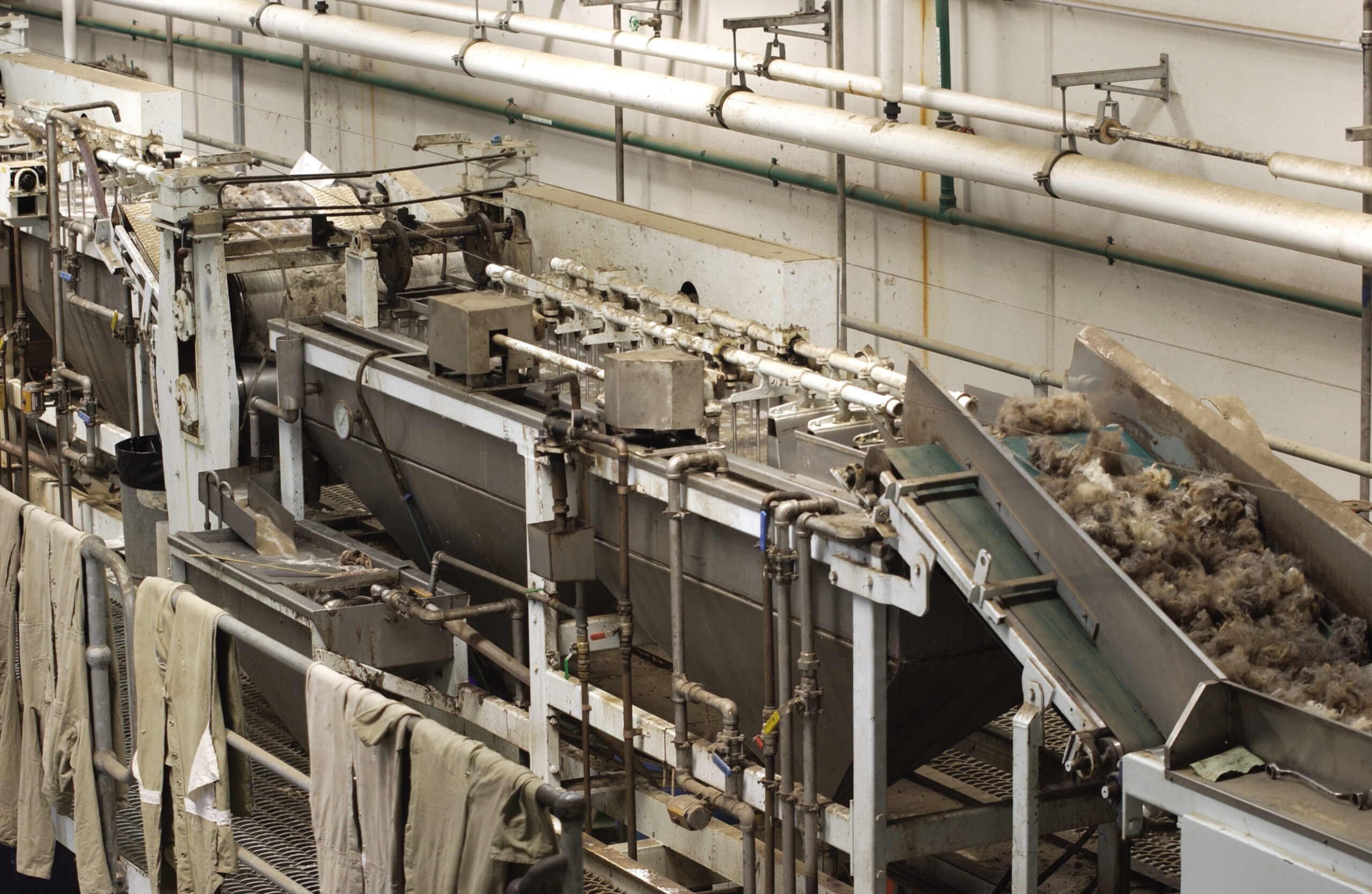 Industrial wool scouring line