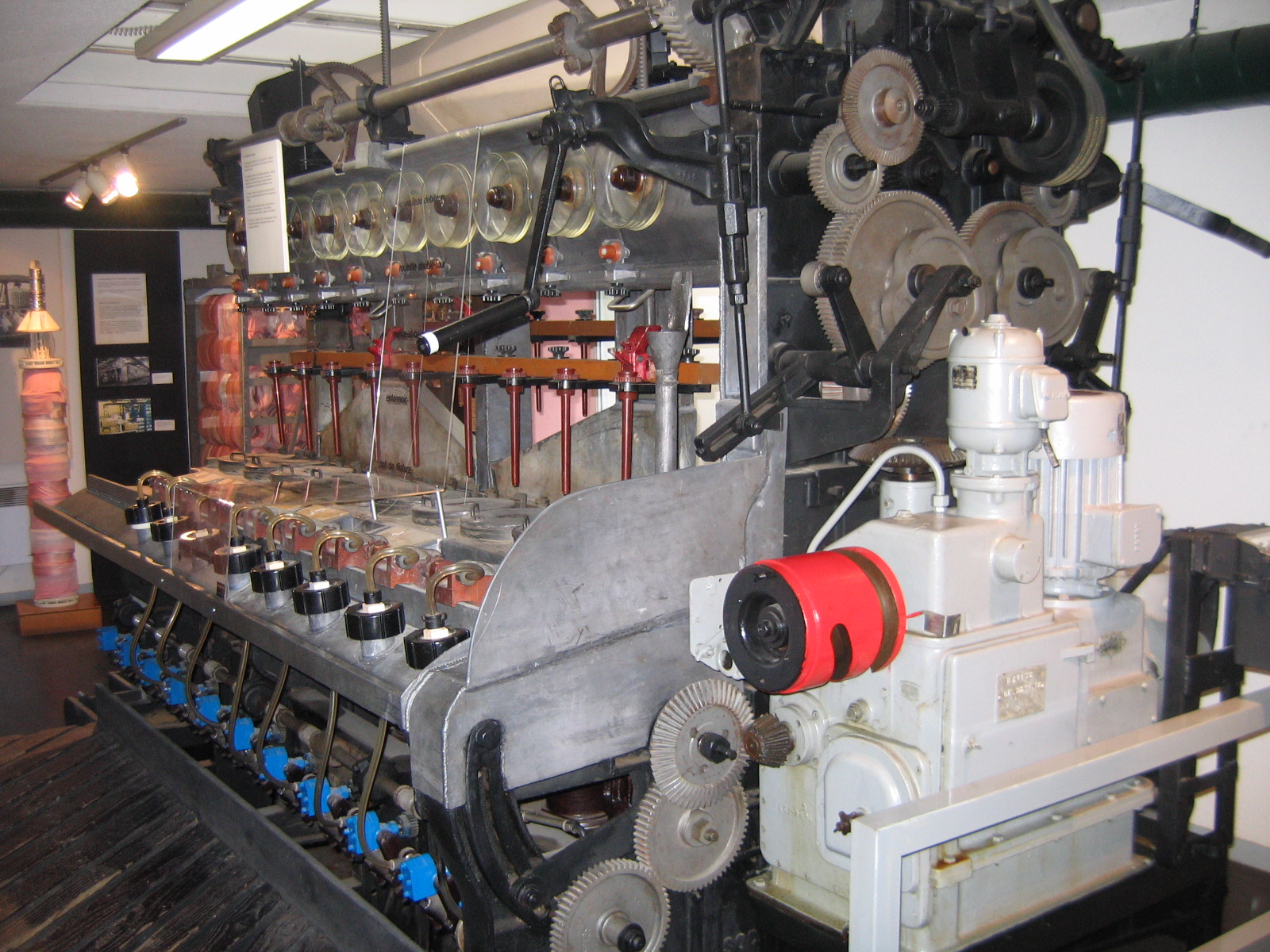 Viscose spinning machine used for filament production